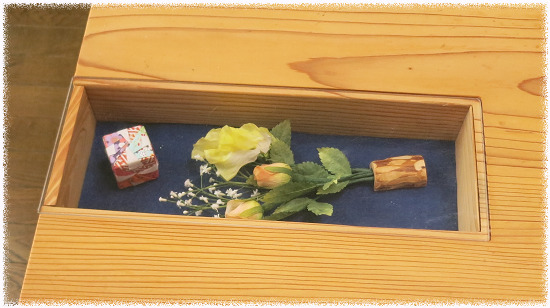 もみﾃｰﾌﾞﾙ 飾り部屋2